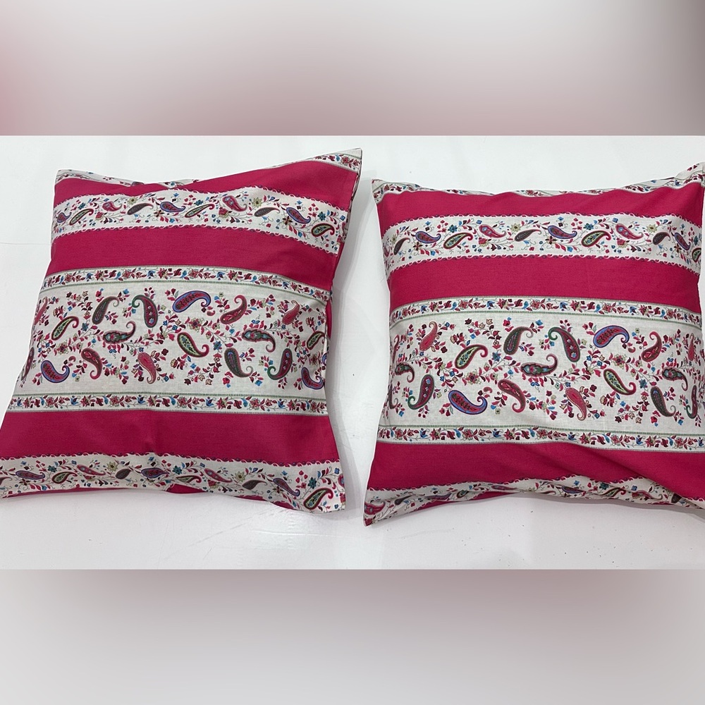 French Provencal Flower Pattern Throw Pillow Covers 18 x 18 In, Set of 4